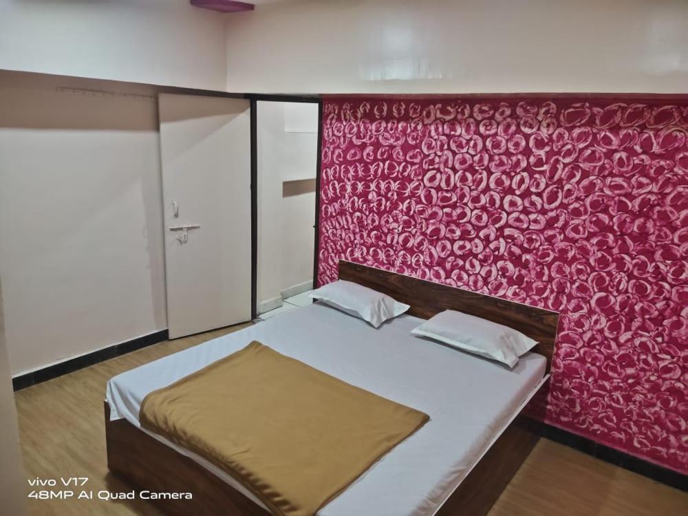 Sai Ganesh Guest House Ширди Екстериор снимка